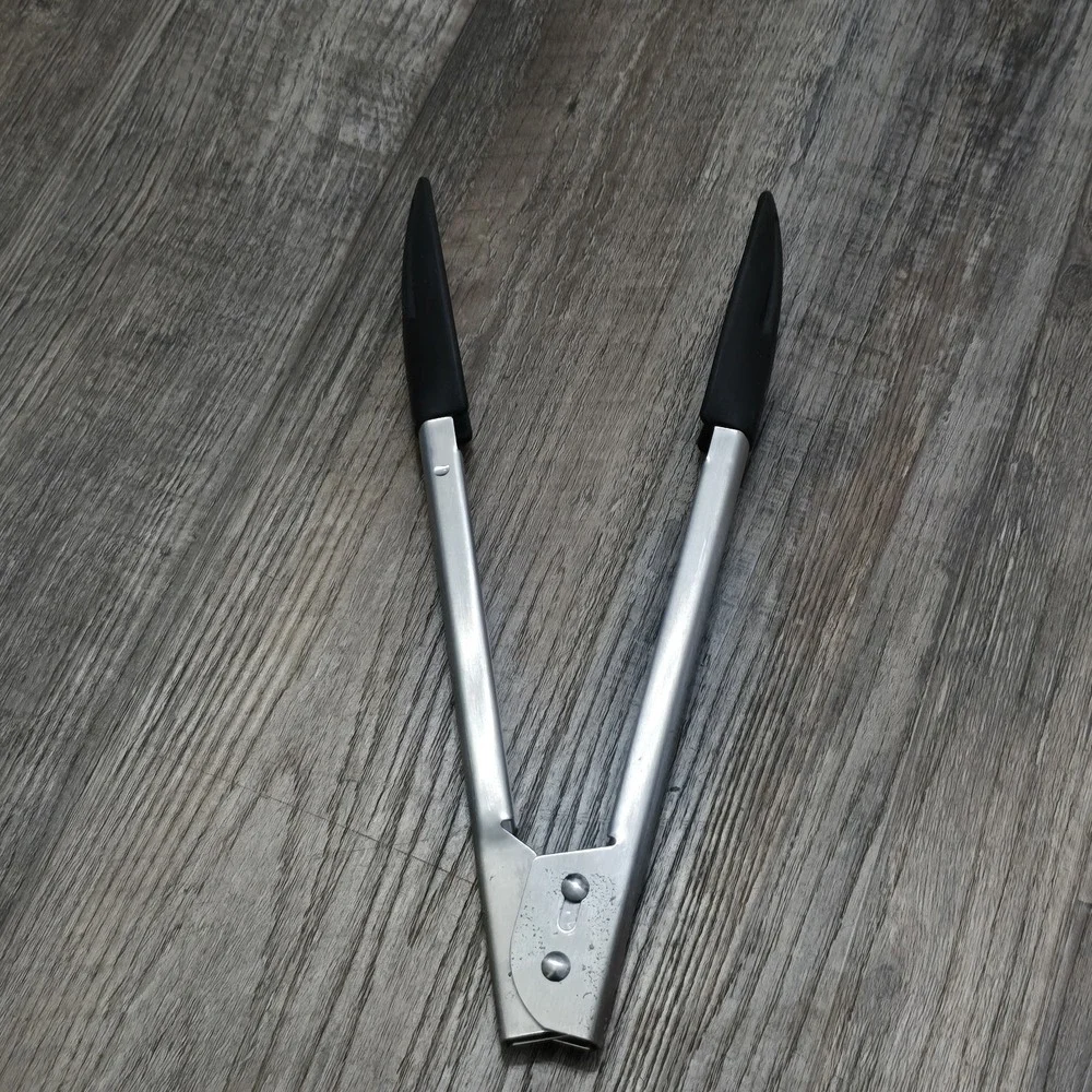 Pampered Chef Small Chef Tongs #2957 Black Silicone Stainless Steel Locking